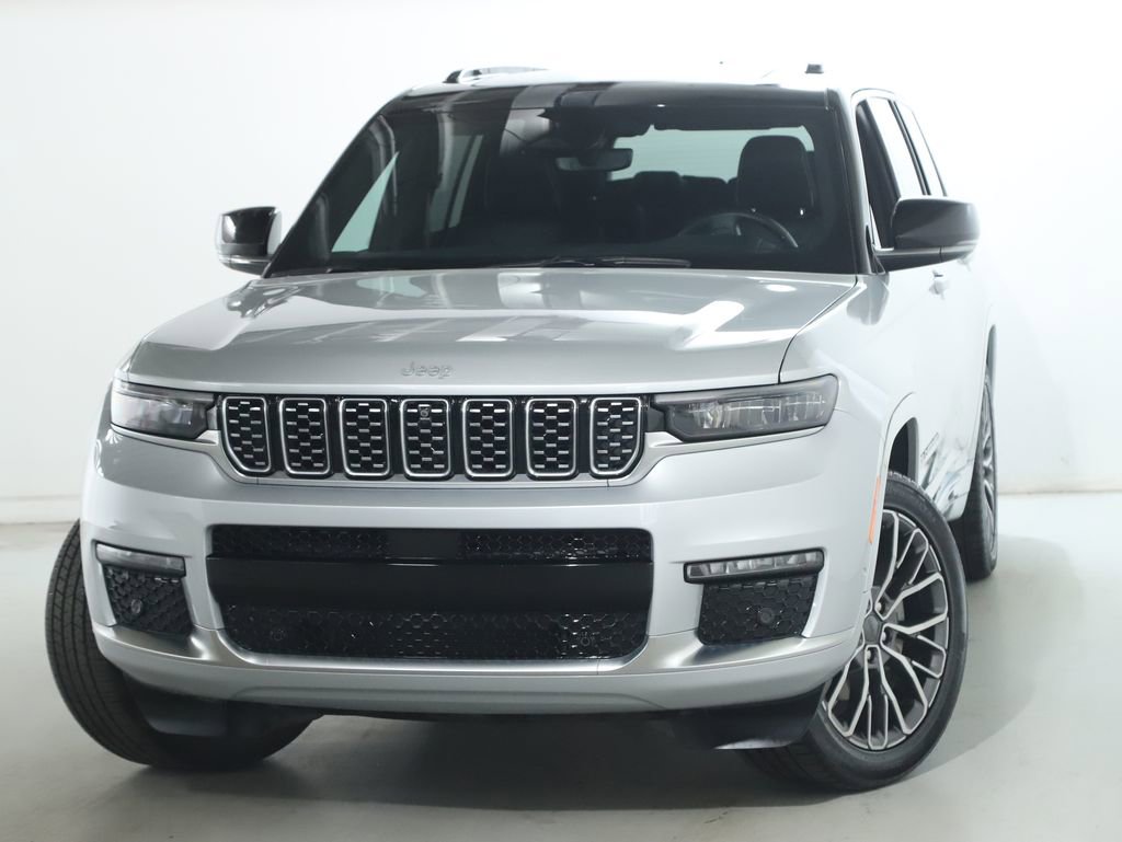 Used 2024 Jeep Grand Cherokee L Summit image 3