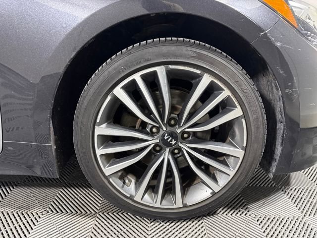 Used 2019 Kia Stinger Premium image 11