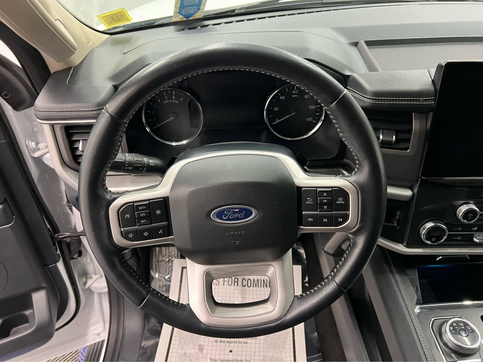 Used 2022 Ford Expedition XLT image 16
