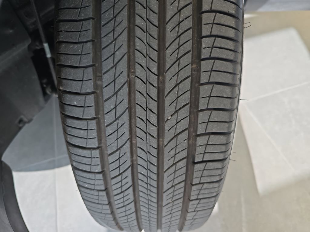 Certified 2025 Kia Sportage LX image 36