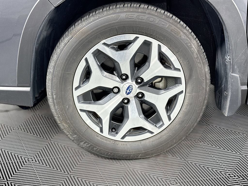 Used 2024 Subaru Forester Premium image 33