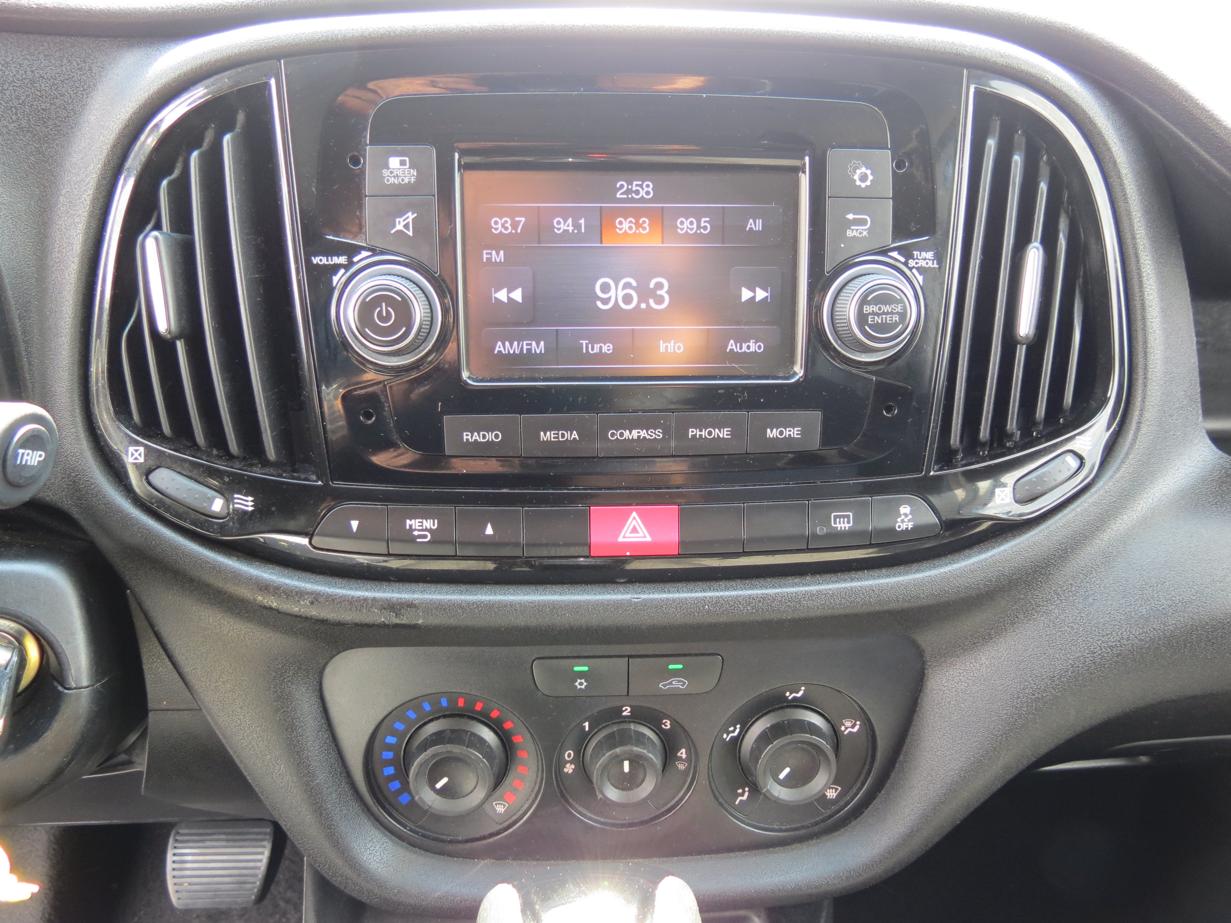 Used 2018 RAM ProMaster City Tradesman SLT FWD image 21