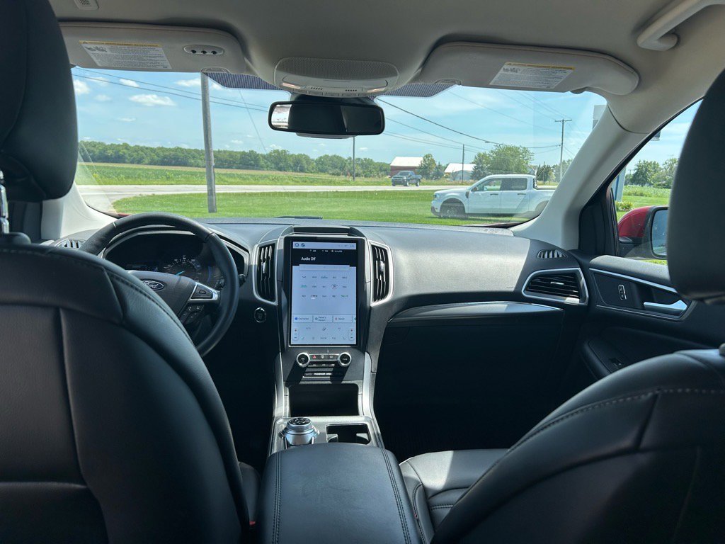 Used 2022 Ford Edge SEL w/ Convenience Package image 13