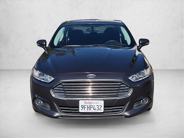 Used 2016 Ford Fusion SE FWD image 3