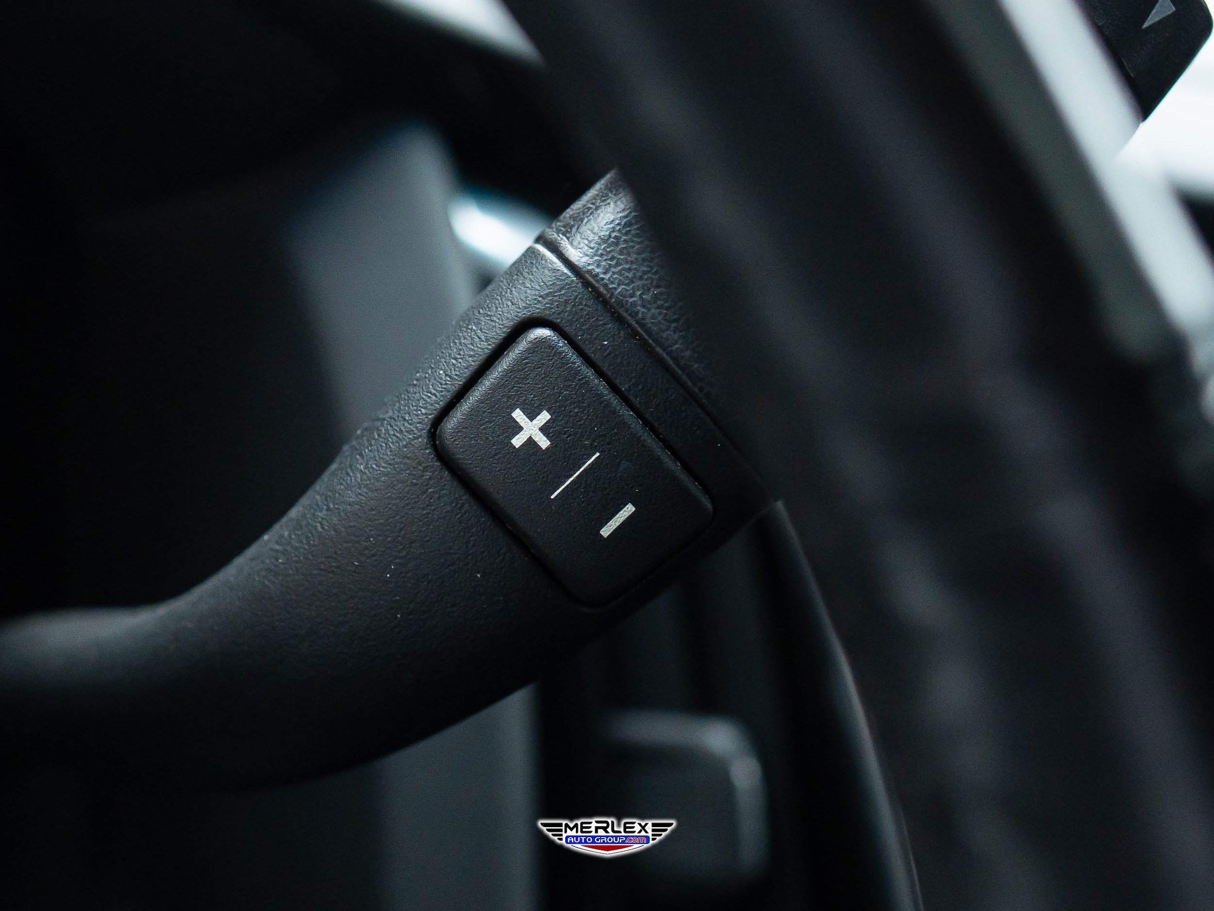 Used 2019 Cadillac Escalade ESV Platinum AWD/4WD image 29