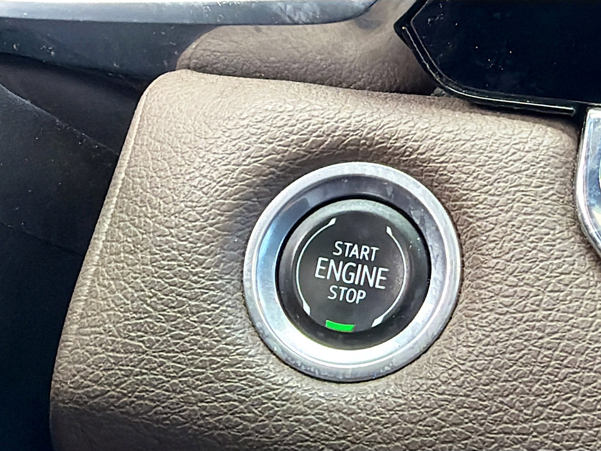 Used 2023 GMC Canyon Denali image 36