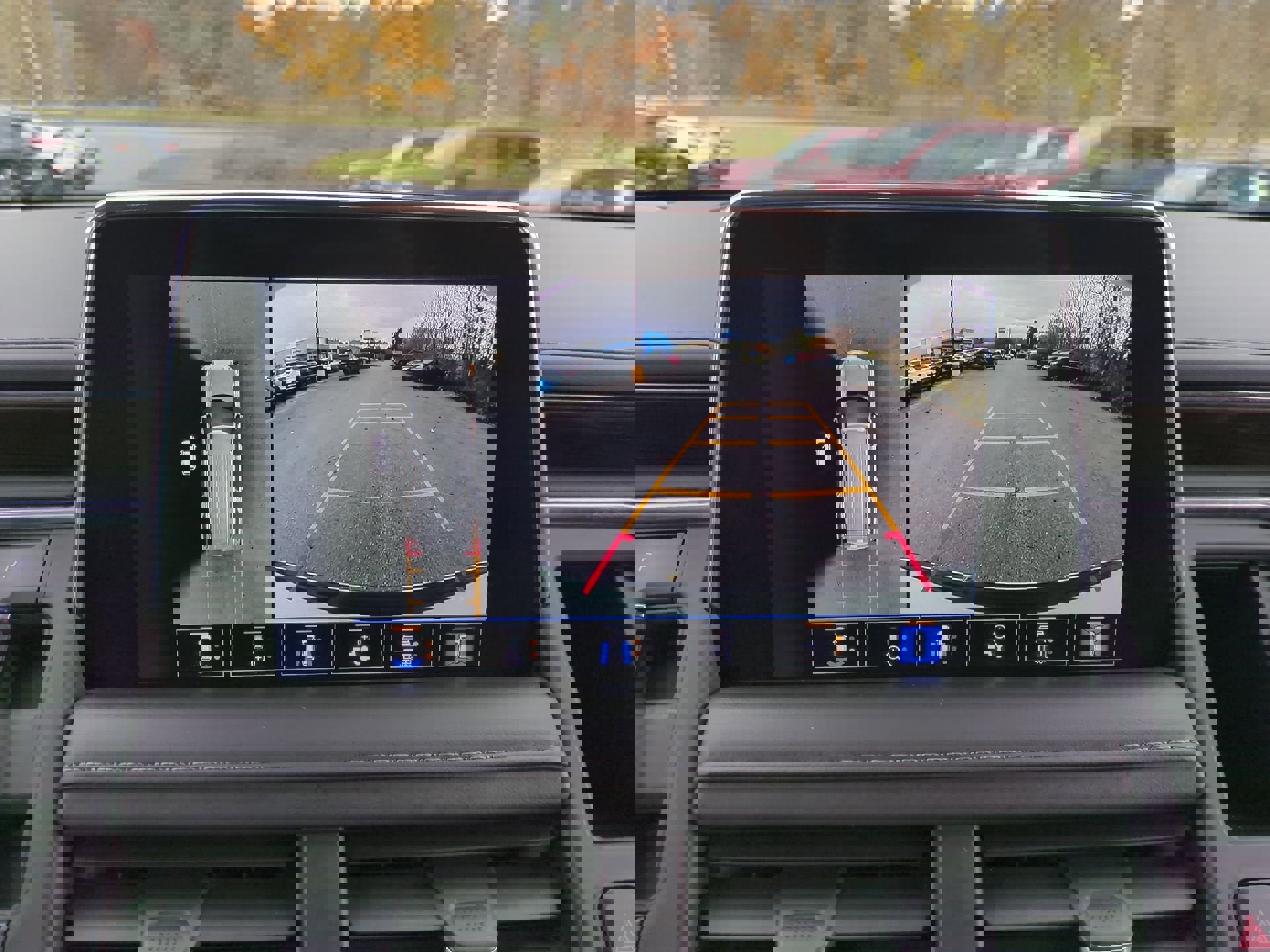 Certified 2023 Chevrolet Tahoe Z71 w/ Luxury Package image 14