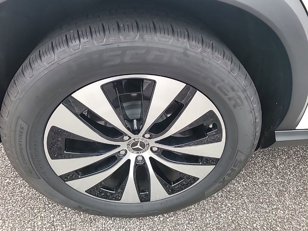 Used 2025 Mercedes-Benz GLE 350 4MATIC image 13