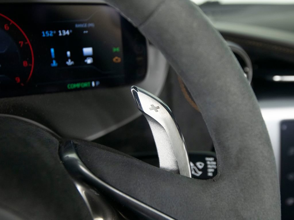 Used 2024 McLaren 750S Spider RWD image 20