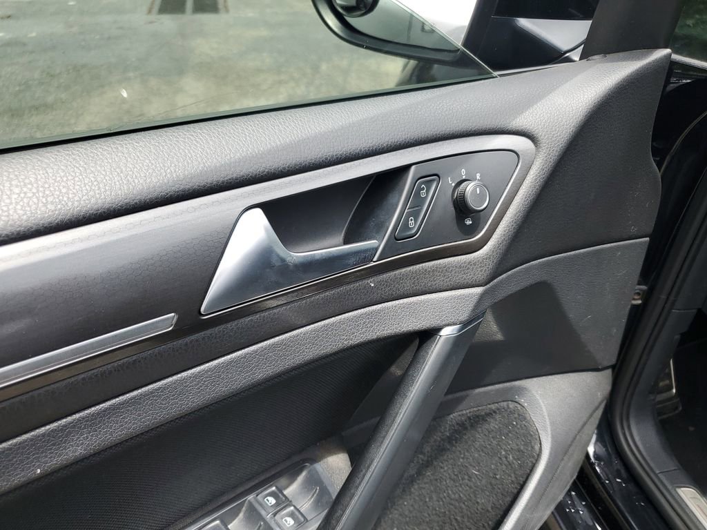 Used 2018 Volkswagen GTI S FWD image 19