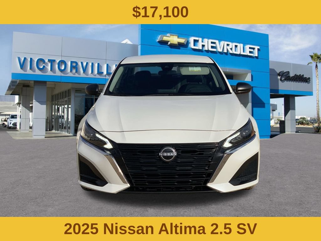 Used 2025 Nissan Altima 2.5 SV FWD image 2