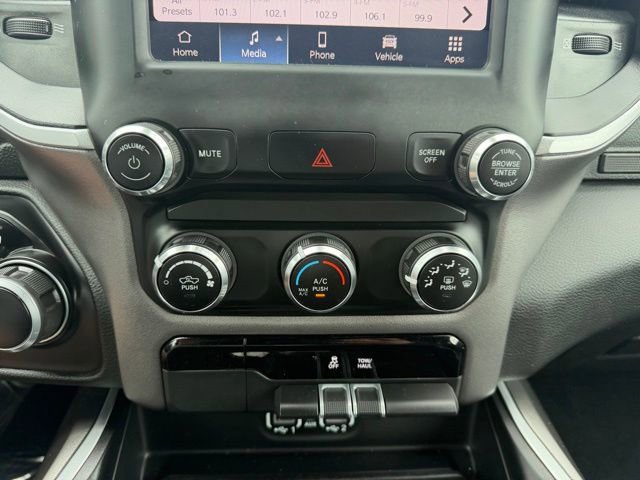 Used 2022 RAM 1500 Big Horn AWD/4WD image 23