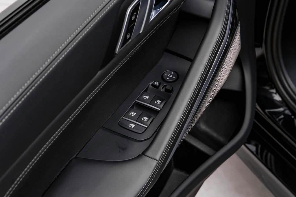 Used 2025 BMW X6 M Competition w/ Executive Package image 40