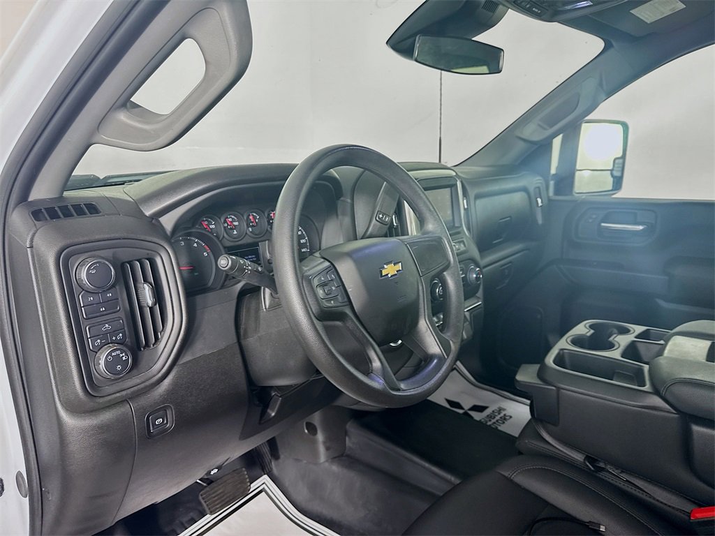 Used 2025 Chevrolet Silverado 2500 W/T w/ WT Convenience Package image 9