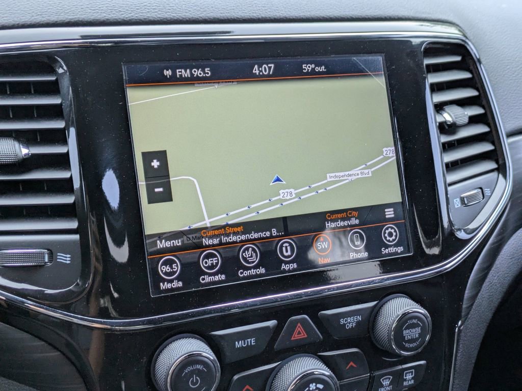 Used 2021 Jeep Grand Cherokee Laredo X image 24