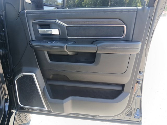 Used 2025 RAM 2500 Laramie w/ Night Edition AWD/4WD image 39