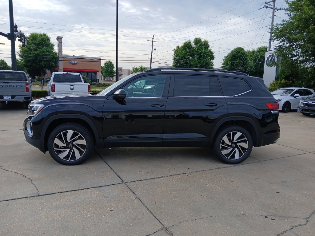 New 2026 Volkswagen Atlas SE FWD image 4