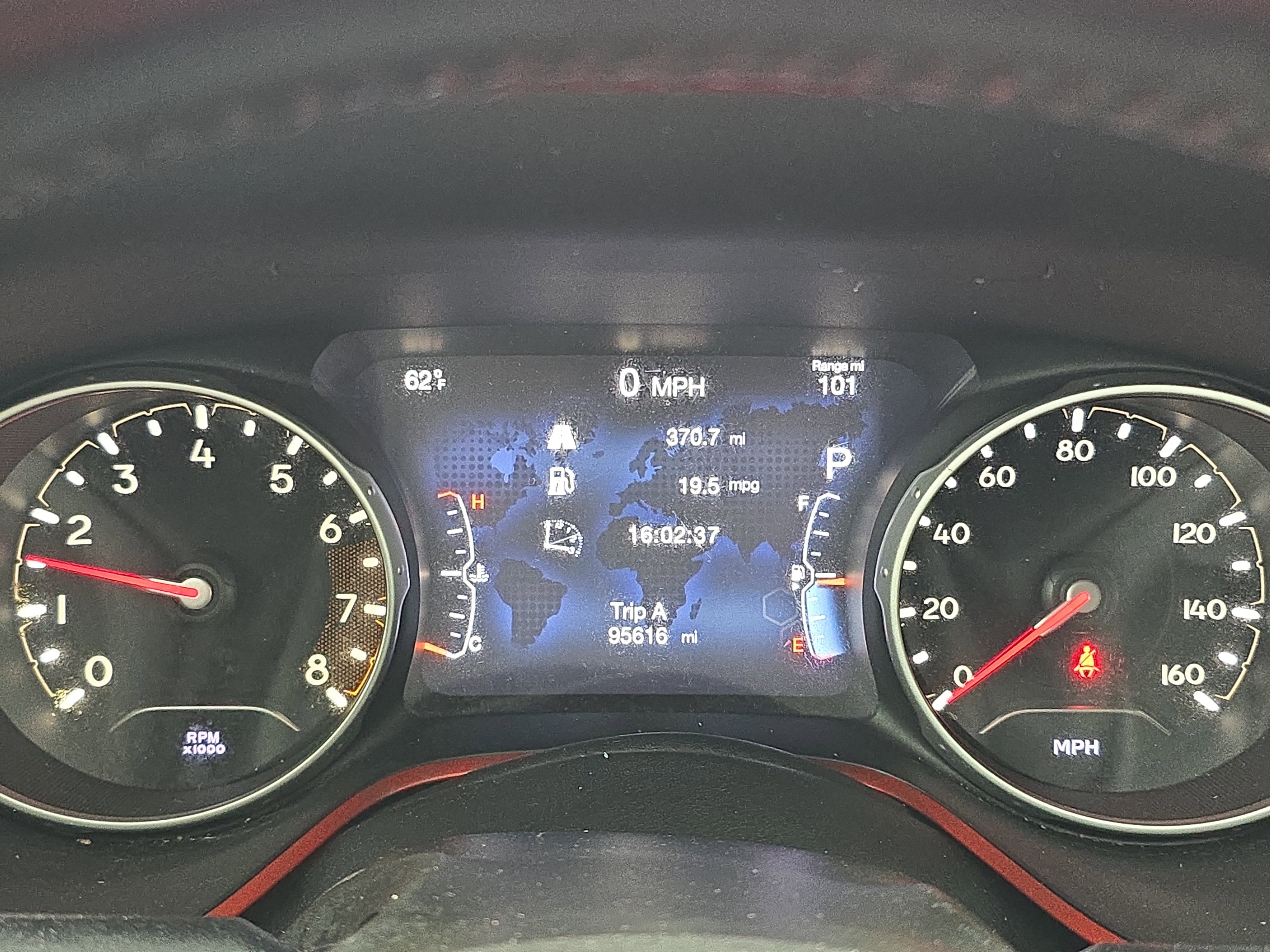 Used 2018 Jeep Compass Trailhawk w/ Cold Weather Group image 18