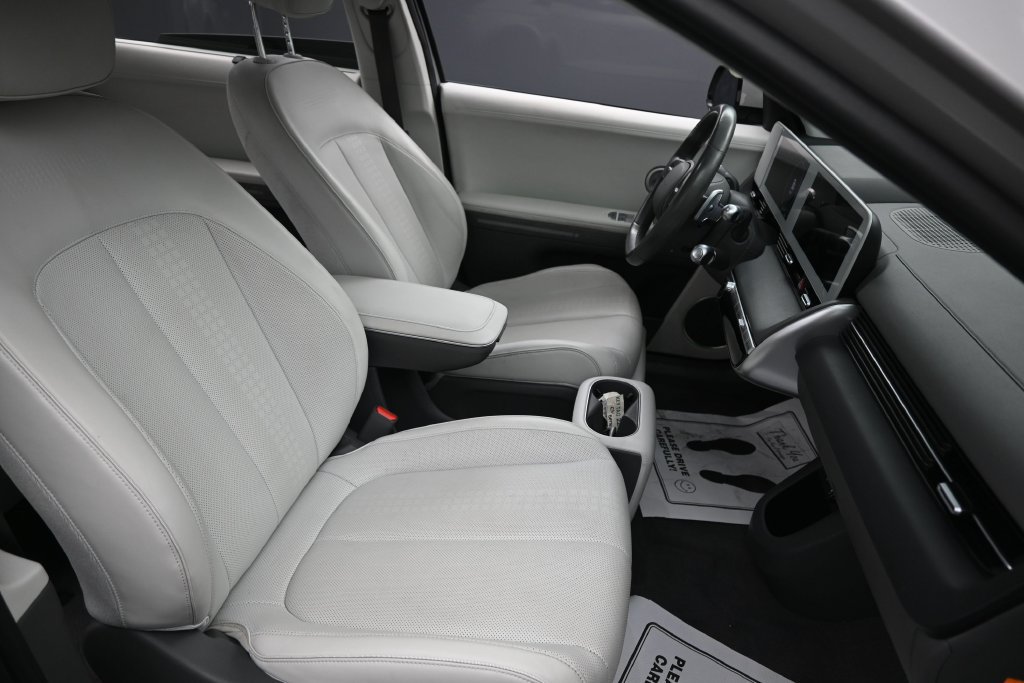 Used 2023 Hyundai Ioniq 5 Limited AWD/4WD image 36