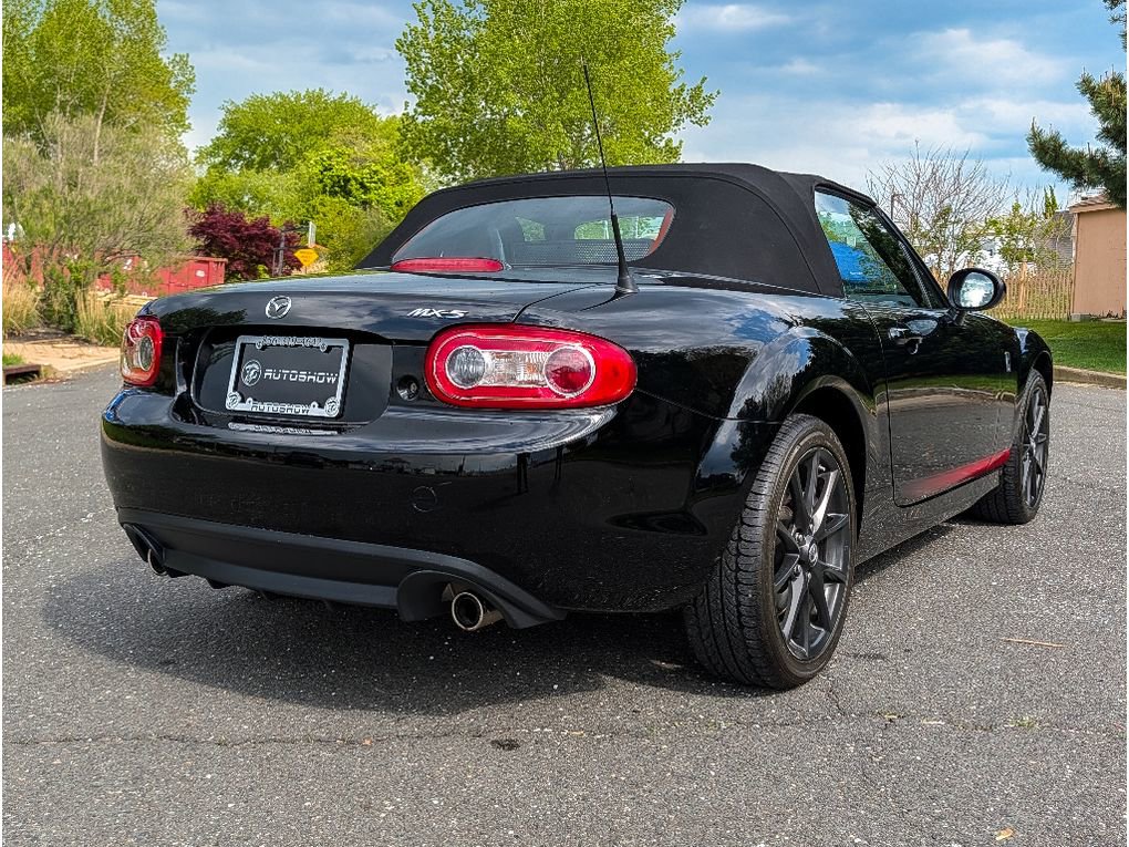 Used 2015 MAZDA MX-5 Miata Club RWD image 9
