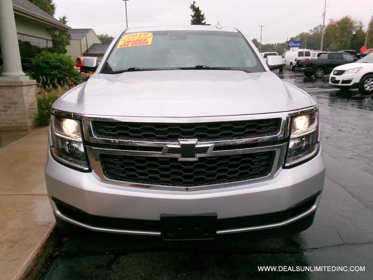 Used 2019 Chevrolet Suburban LT AWD/4WD image 30