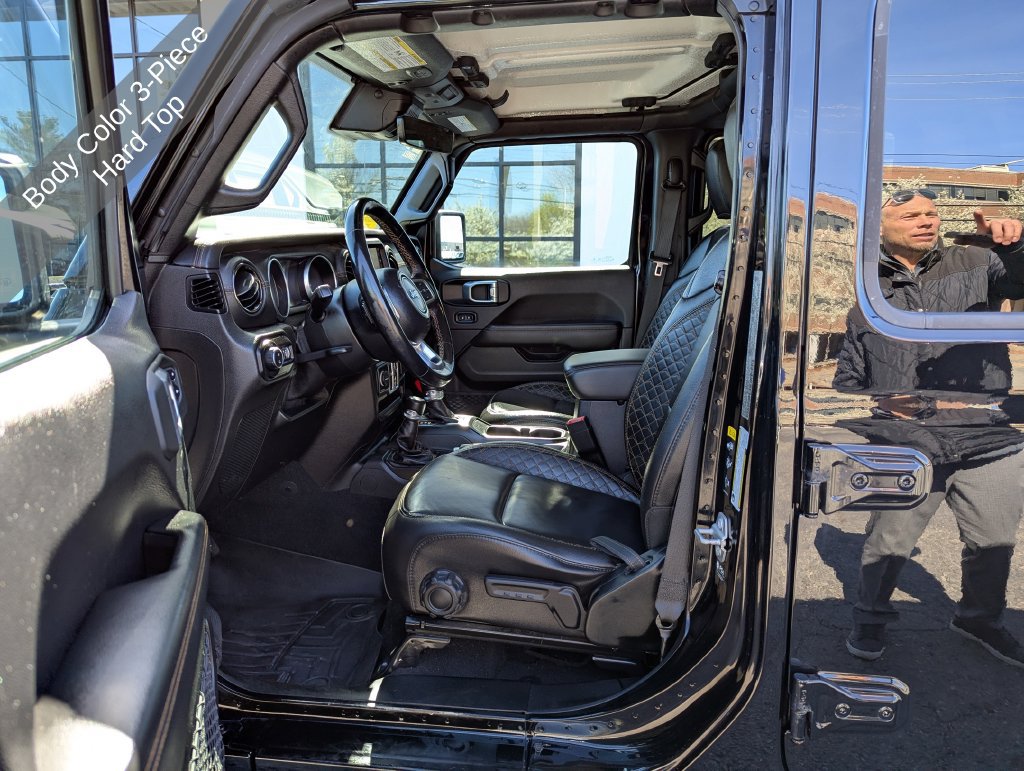 Used 2021 Jeep Gladiator Overland AWD/4WD image 15