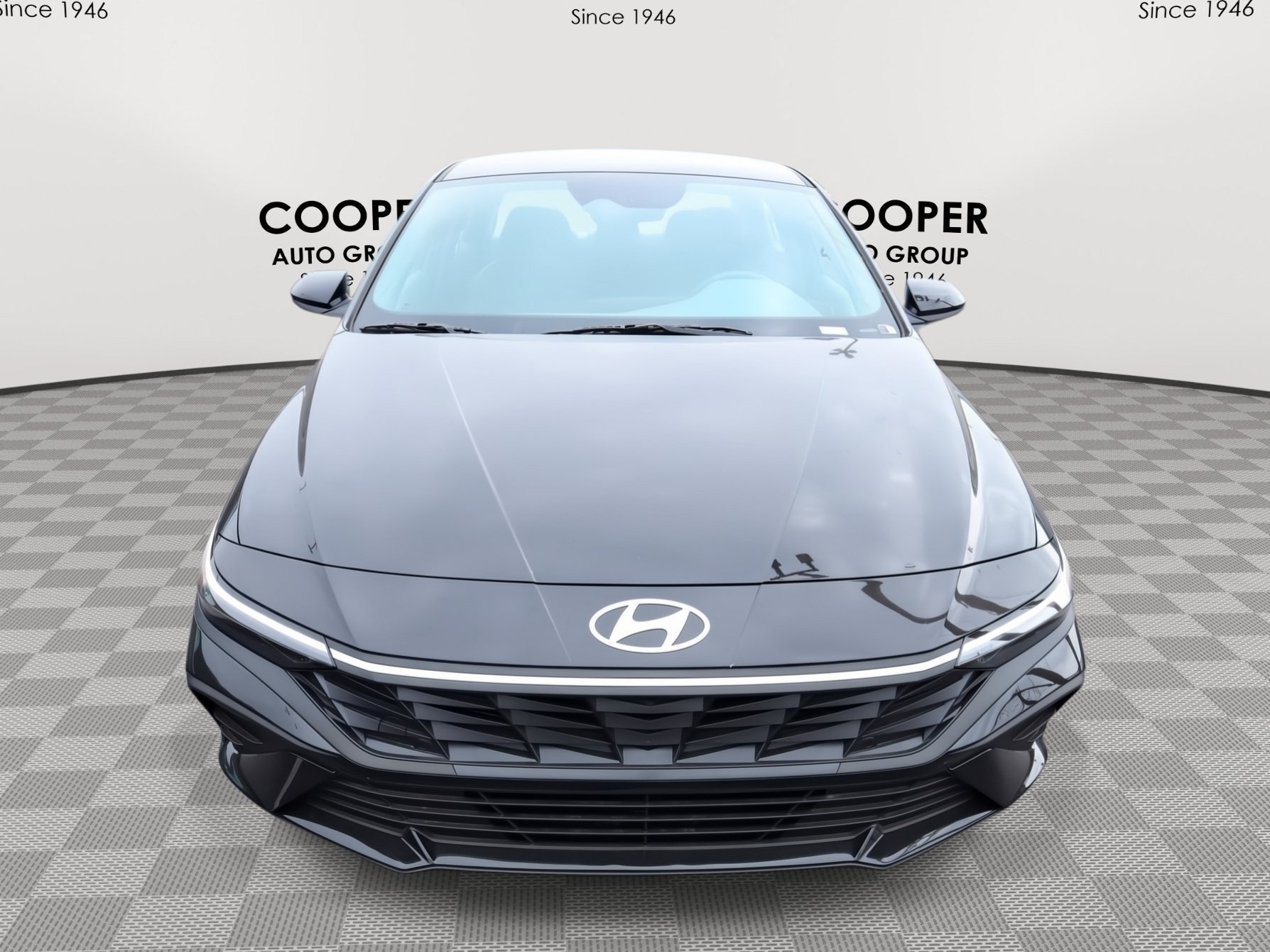 New 2026 Hyundai Elantra Hybrid FWD image 2