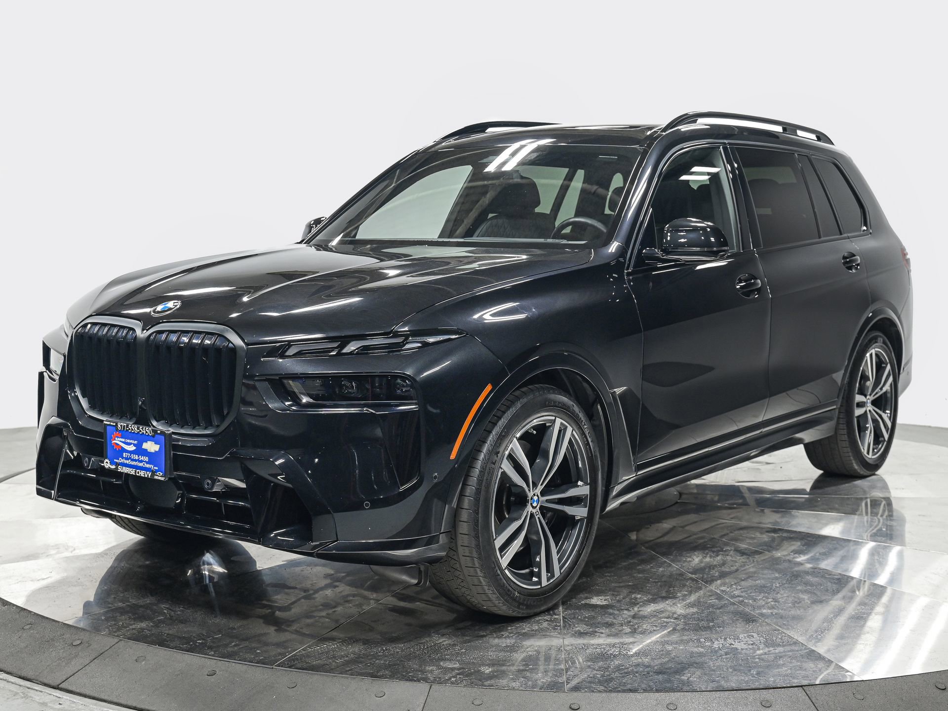 Used 2023 BMW X7 xDrive40i w/ Executive Package image 1