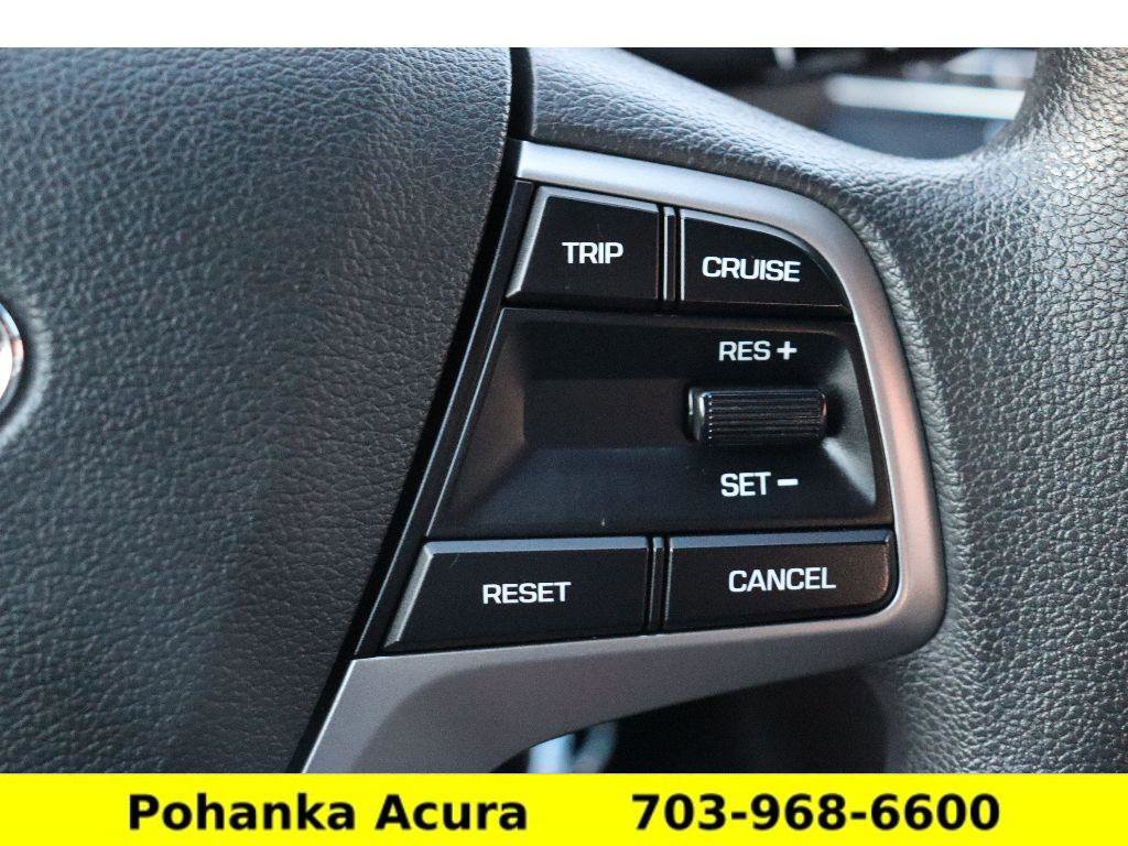 Used 2017 Hyundai Elantra SE image 12