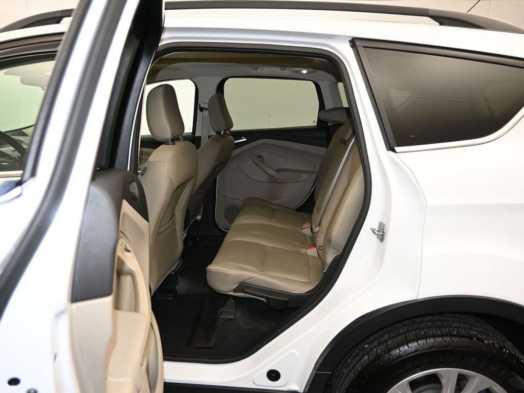 Used 2018 Ford Escape SE image 22