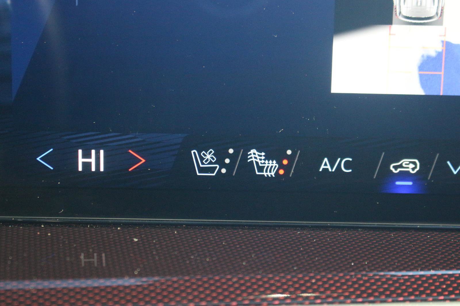 Used 2024 Chevrolet Traverse RS w/ LPO, Floor Liner Package image 27