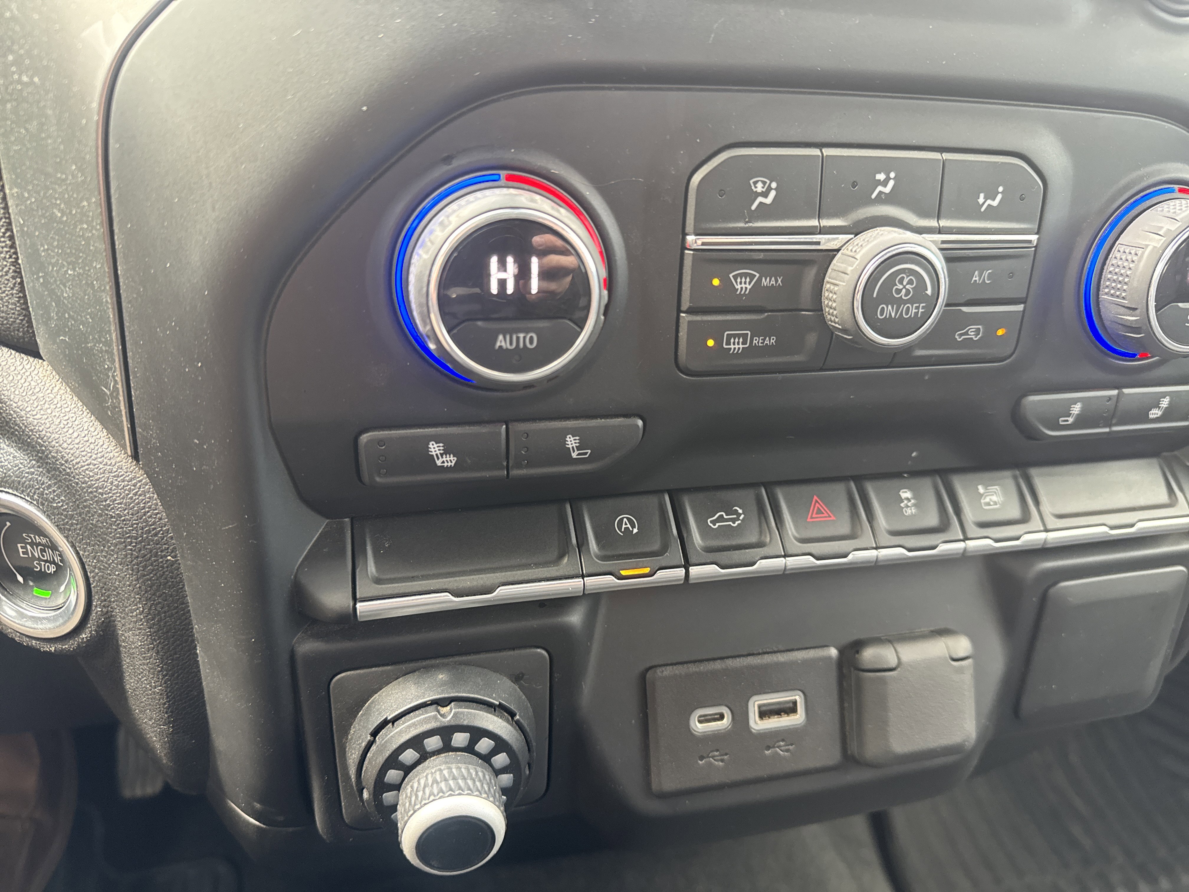 Used 2022 Chevrolet Silverado 1500 LT w/ Bed Protection Package image 27