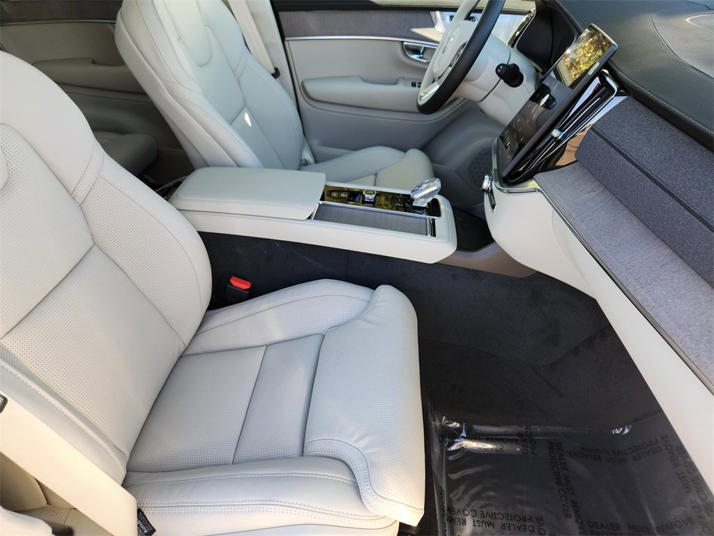 New 2026 Volvo XC90 B6 Ultra w/ Lounge Package image 19