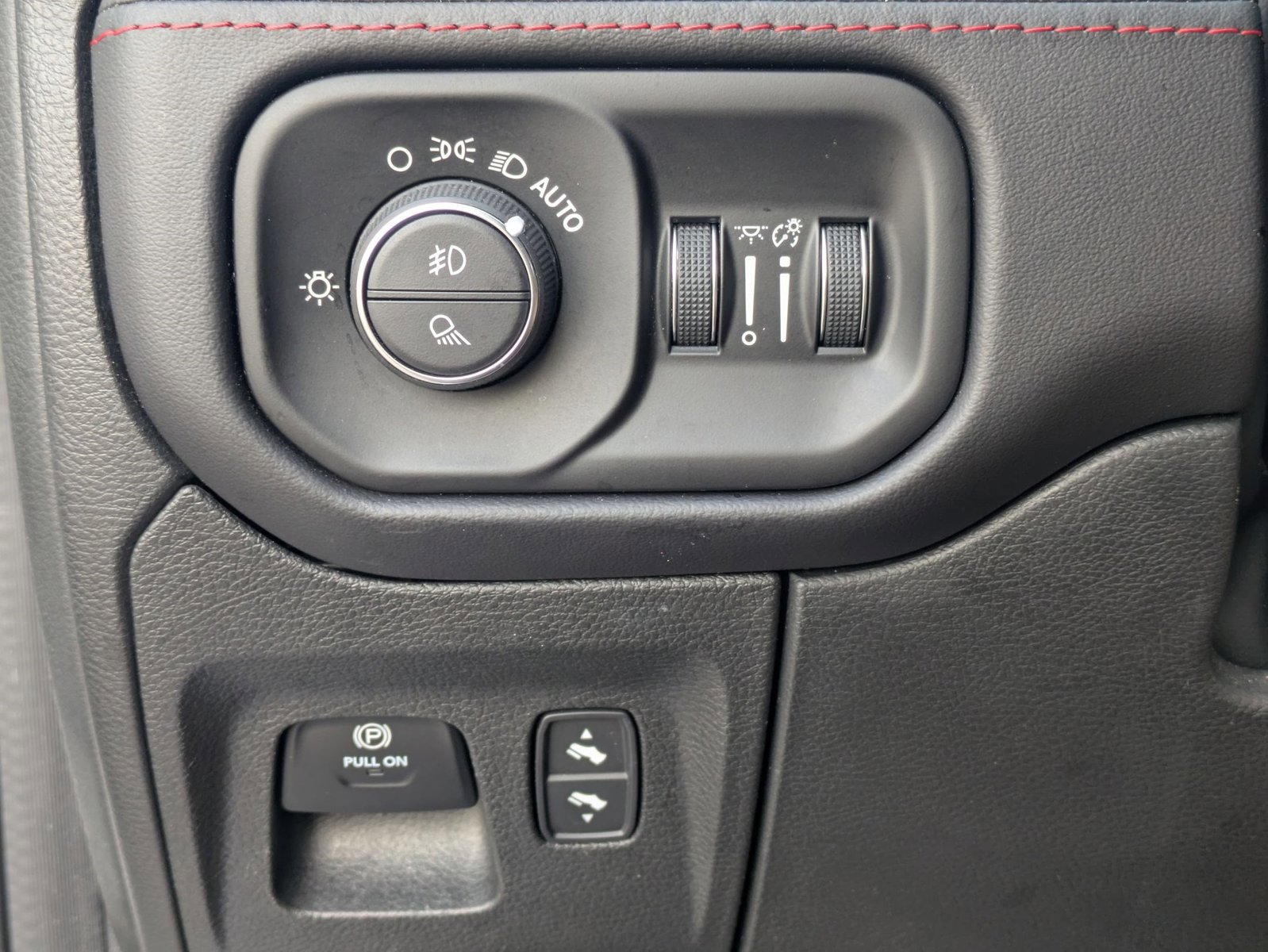 Used 2022 RAM 1500 TRX w/ TRX Level 2 Equipment Group AWD/4WD image 12