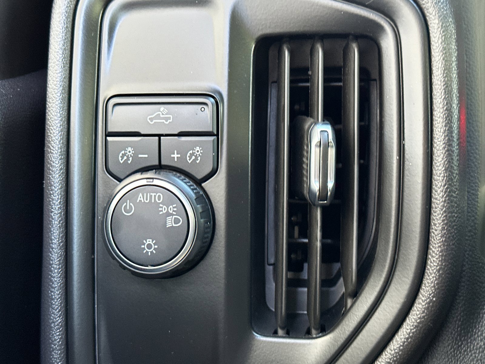 Used 2024 Chevrolet Silverado 1500 W/T w/ WT Fleet Convenience Package image 28