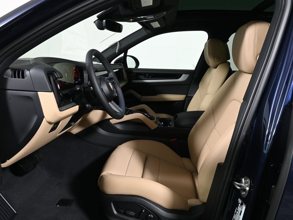 New 2026 Porsche Cayenne AWD/4WD image 5