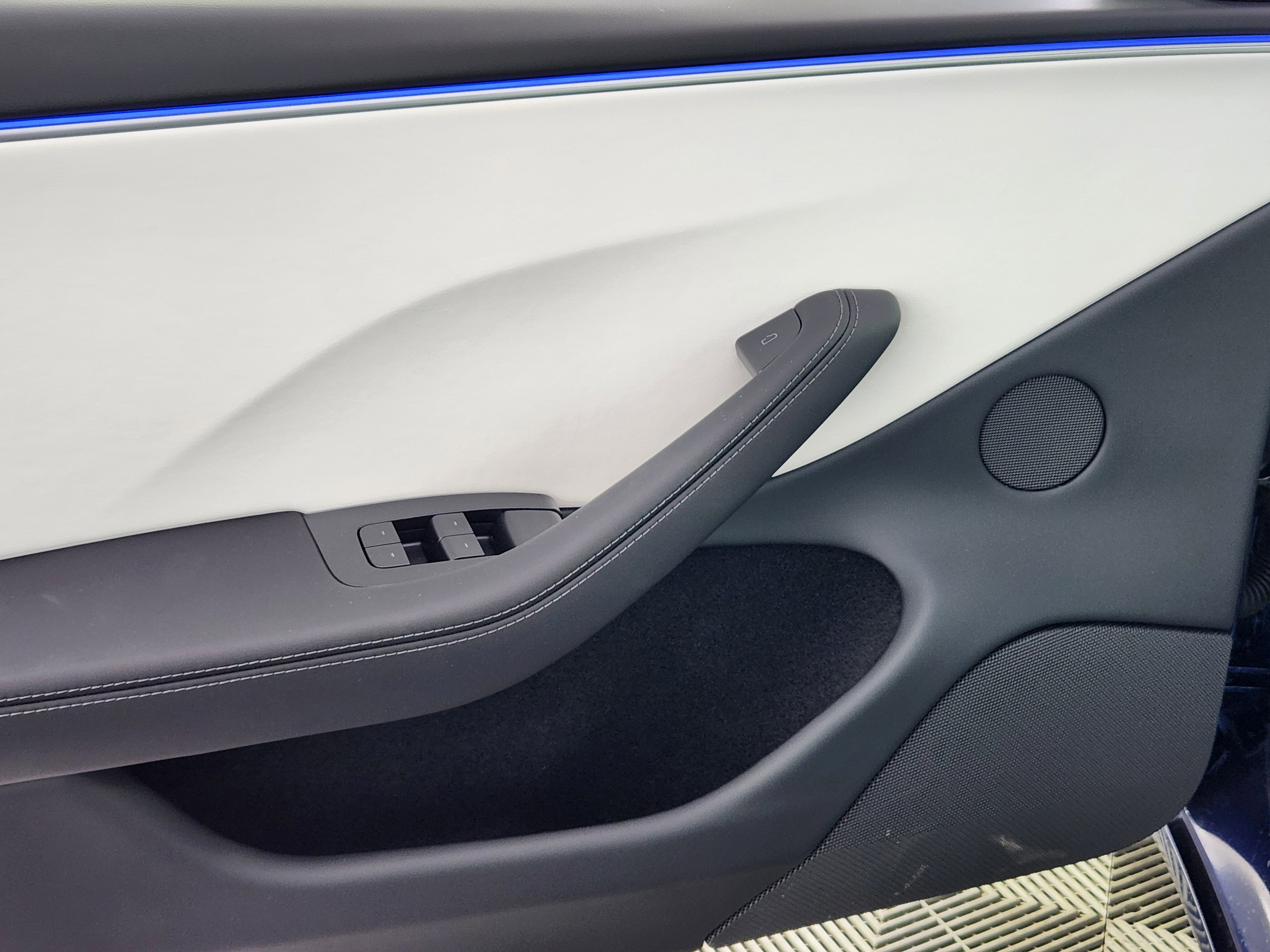 Used 2025 Tesla Model 3 Performance image 16