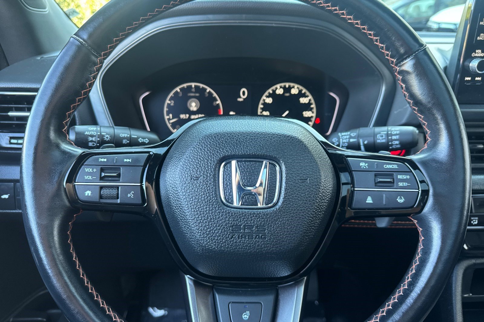 Used 2023 Honda Pilot TrailSport image 10