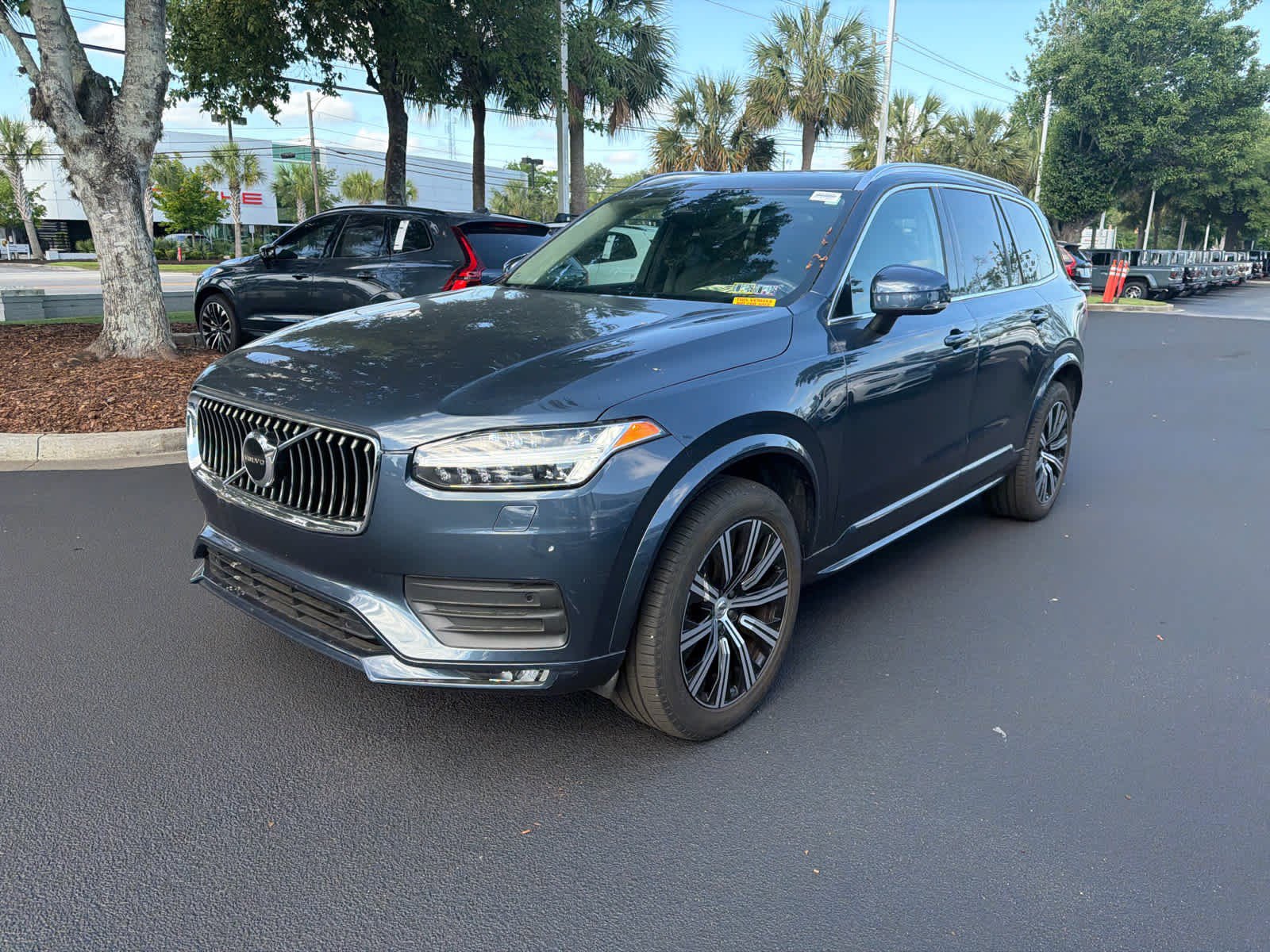 Used 2023 Volvo XC90 B5 Core w/ Climate Package AWD/4WD image 8