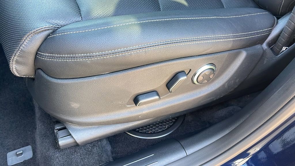 Used 2025 Genesis GV70 2.5T w/ Select Package image 27