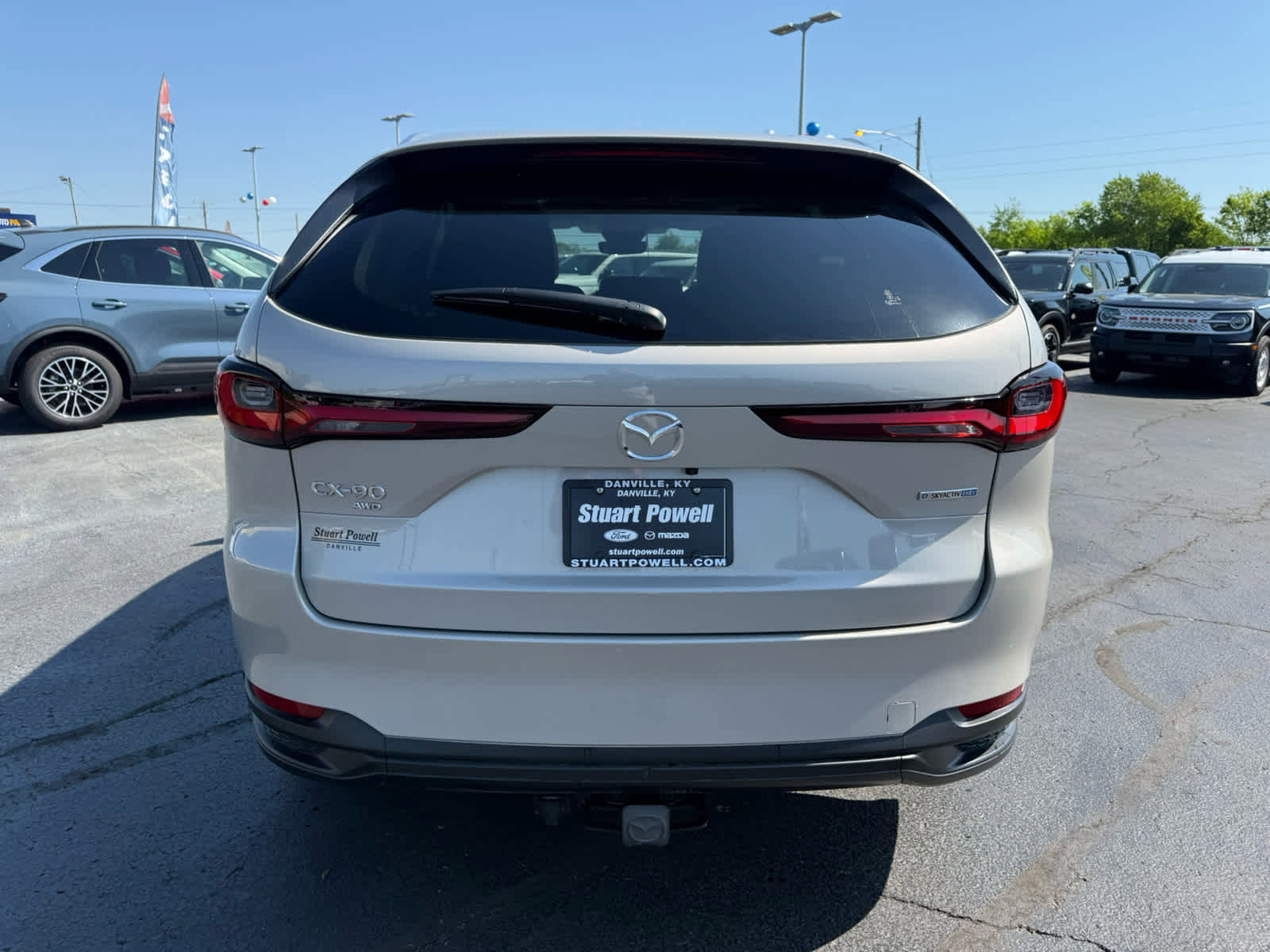 Used 2024 MAZDA CX-90 Plug-In Hybrid w/ Preferred AWD/4WD image 24