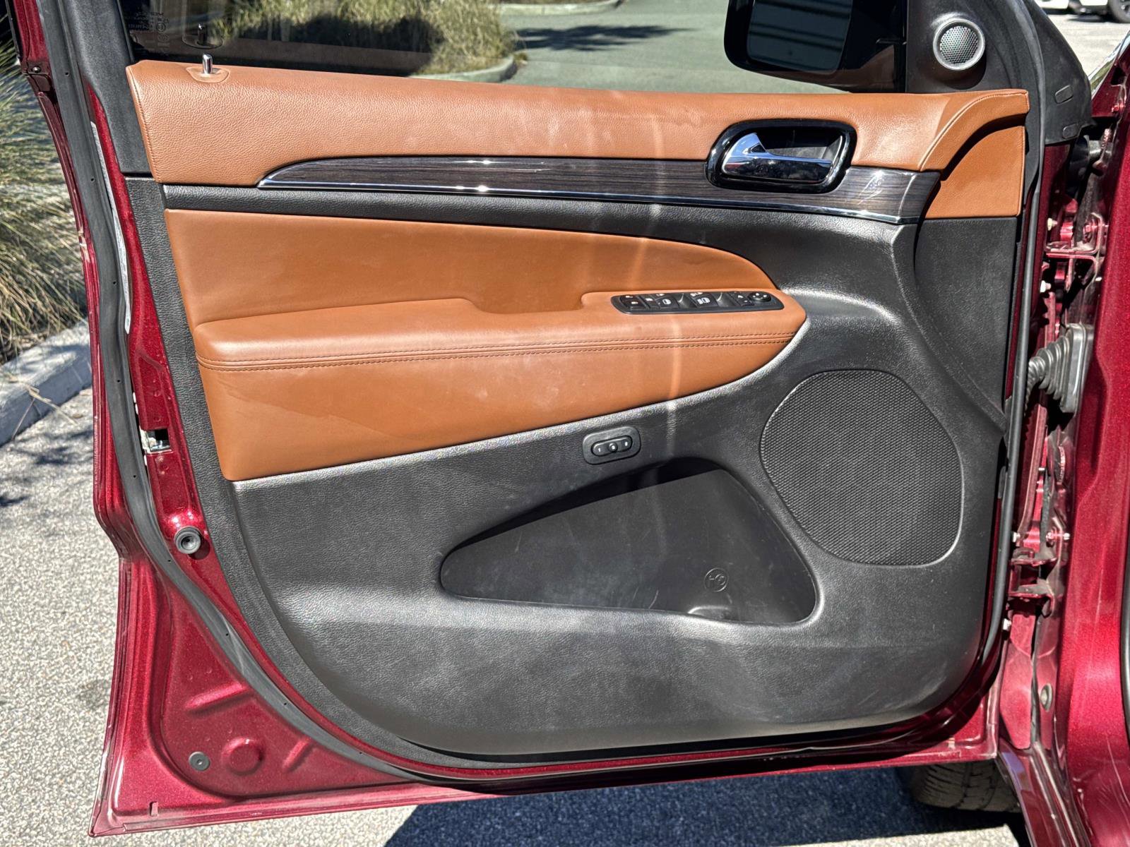 Used 2021 Jeep Grand Cherokee Overland w/ Trailer Tow Group IV image 19