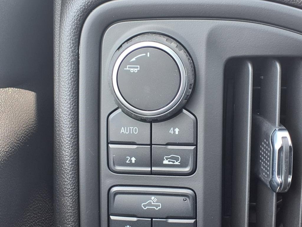 New 2025 Chevrolet Silverado 1500 Custom image 9