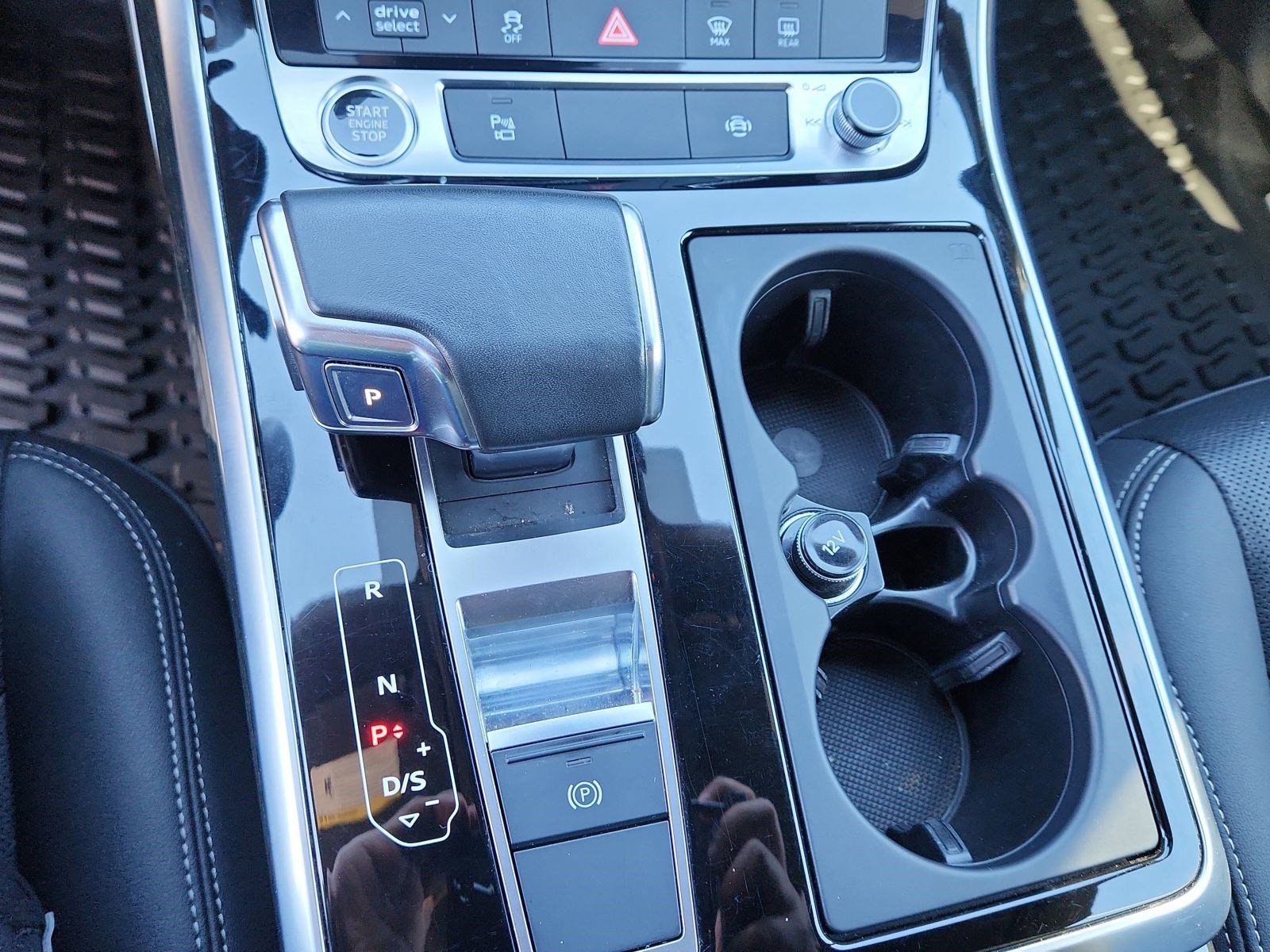 Used 2021 Audi Q8 Premium Plus w/ Premium Plus Package image 24