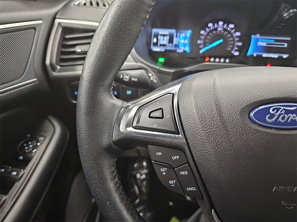 Used 2024 Ford Edge SEL image 16