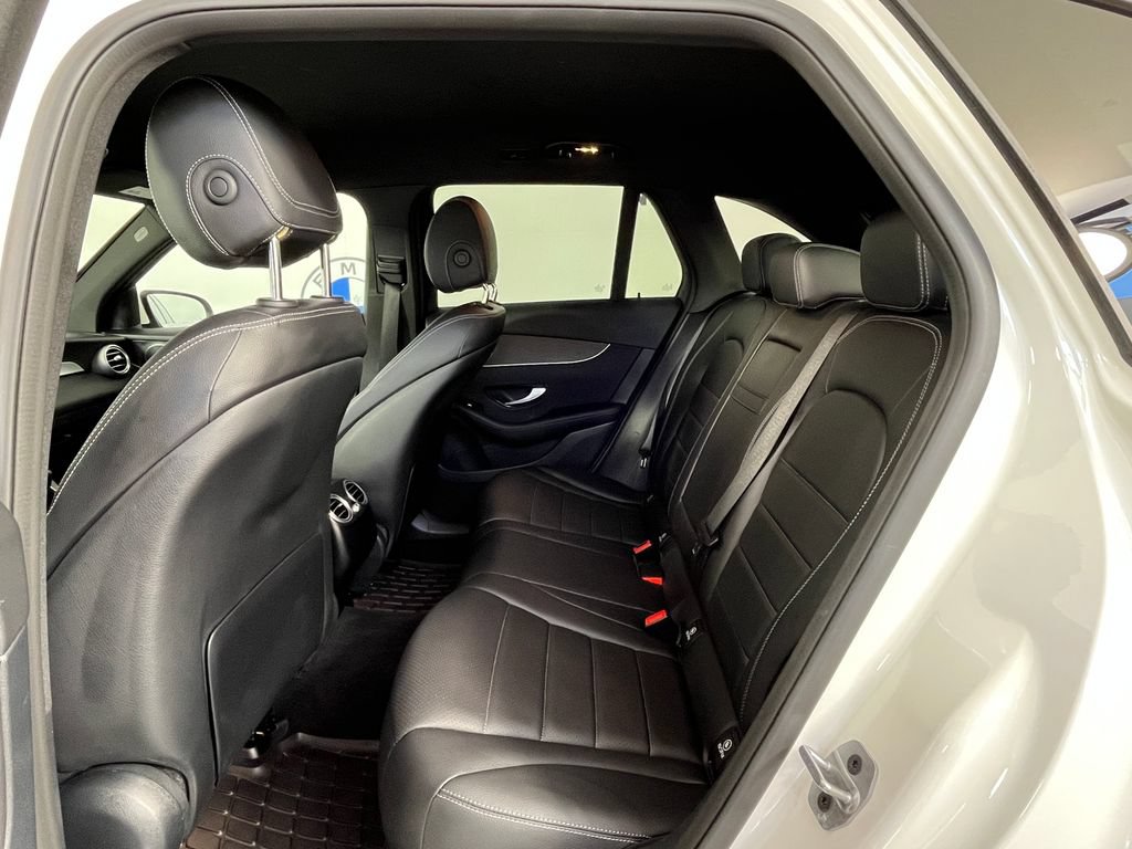 Used 2022 Mercedes-Benz GLC 300 4MATIC image 19