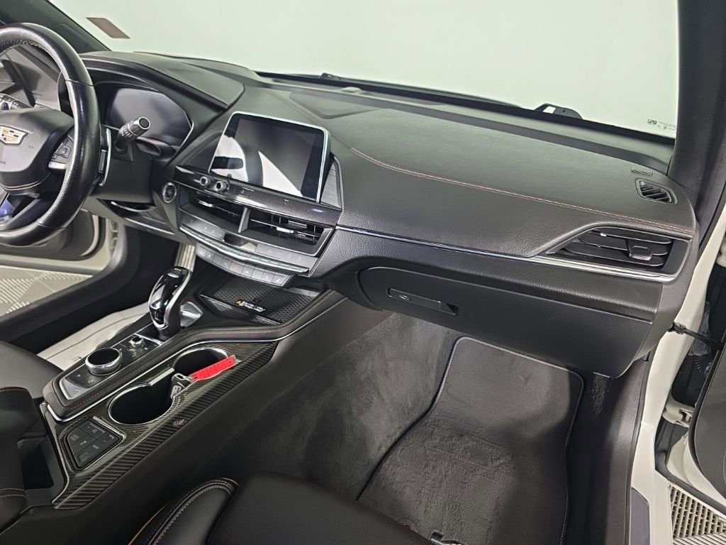 Used 2021 Cadillac CT4 V w/ Technology Package image 41