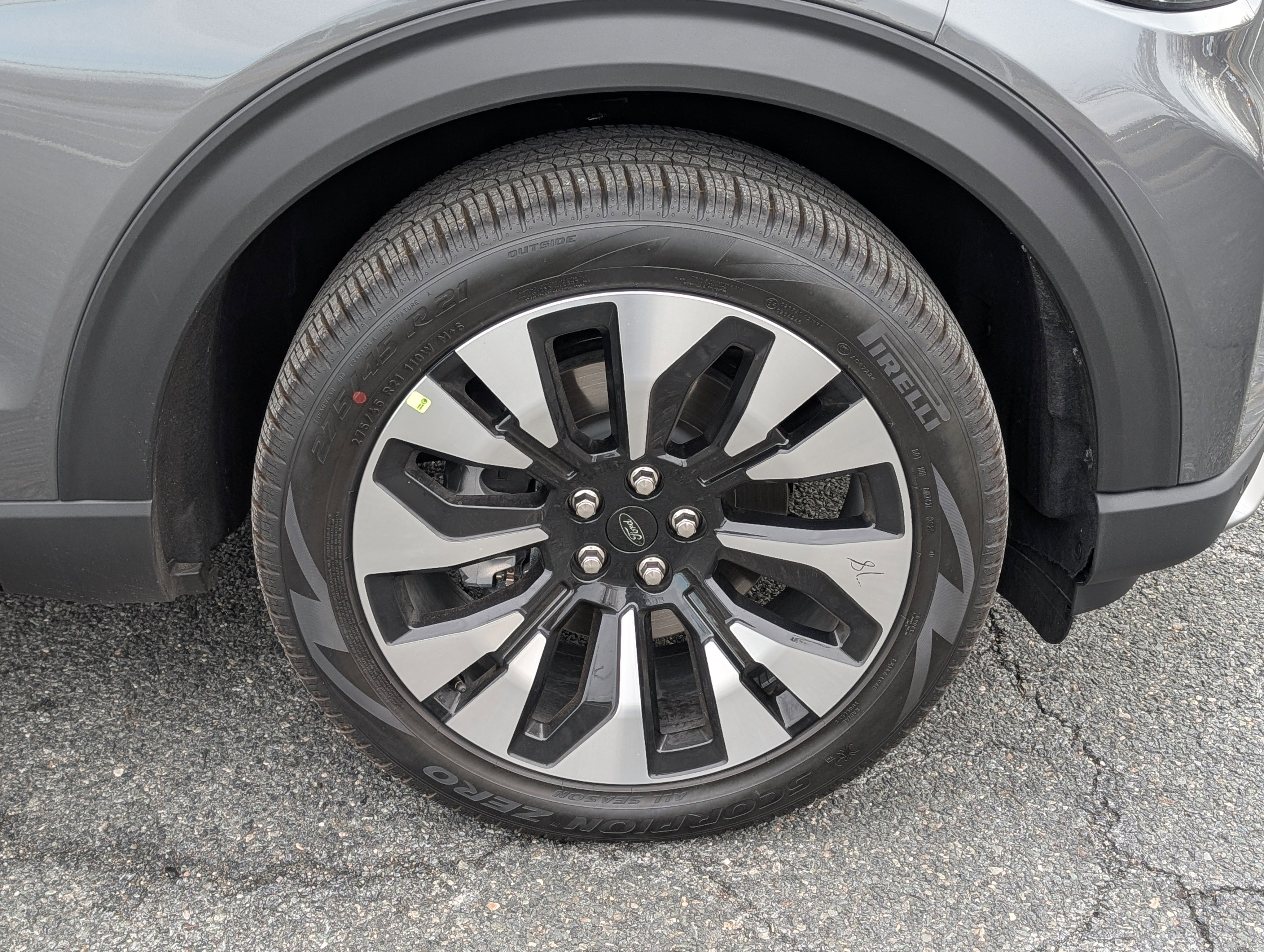 New 2026 Ford Explorer Platinum w/ LUX Leather Package image 5