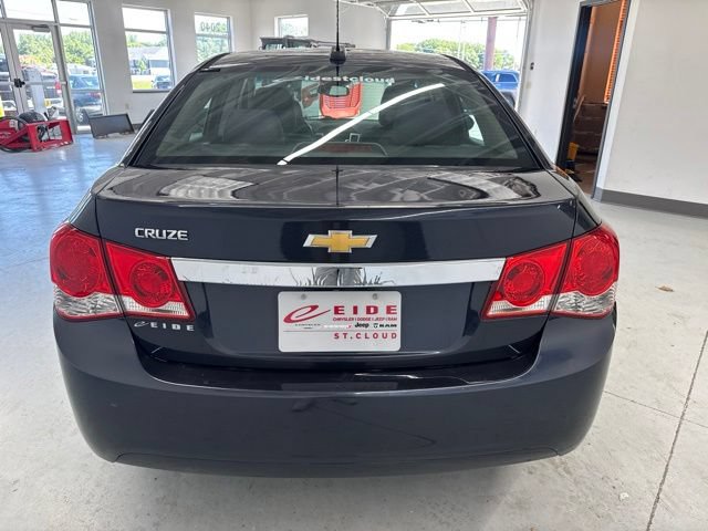 Used 2015 Chevrolet Cruze LS FWD image 9