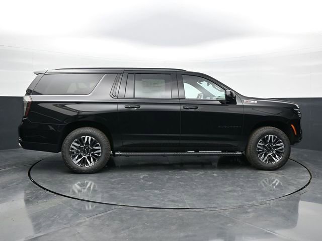 New 2026 Chevrolet Suburban Z71 w/ Z71 Off-Road Package AWD/4WD image 11